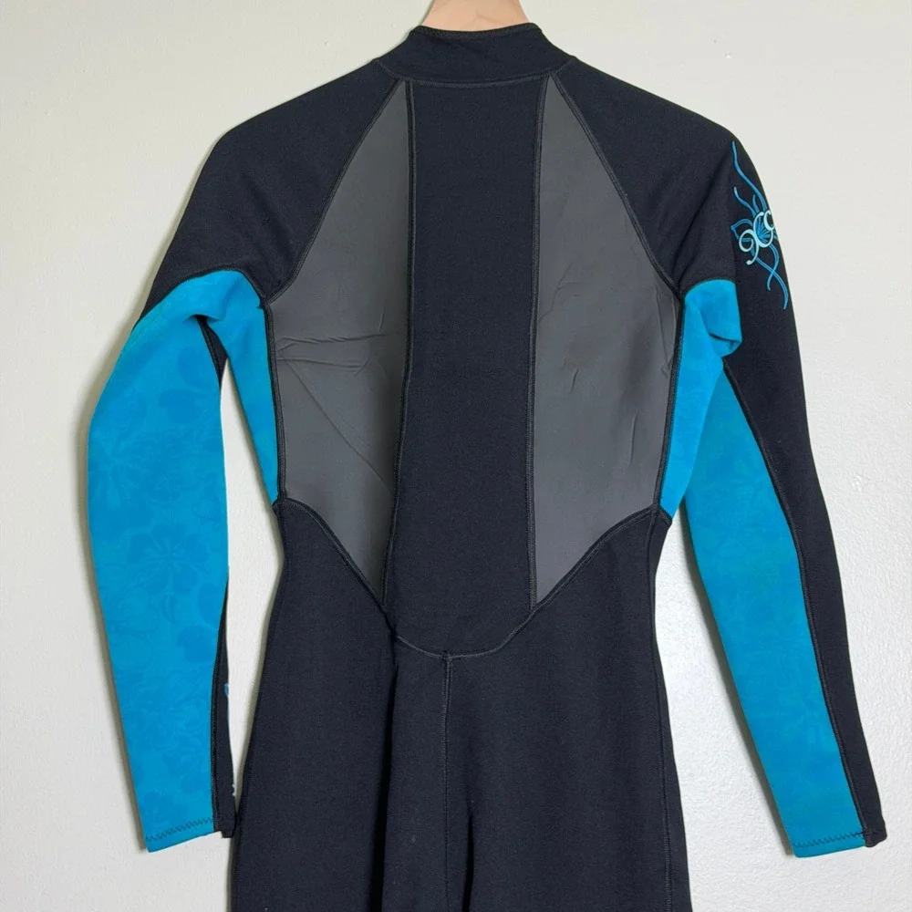 Xcel Womens Scuba Wetsuit 8T Black Blue Xpedition Tri-Density WX001329